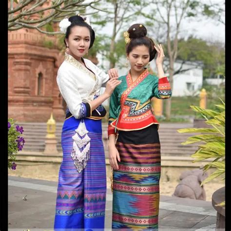 미얀마 전통 의상